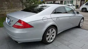 Mercedes-Benz CLS 350 CGI NAVI PDC SHD XENON LEDER SHZ Memory Bild 3