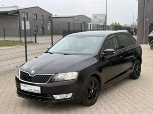Skoda Rapid/Spaceback Ambition 1,4TDI/SHZ/MFL/Tempomat/PDC/Bluetooth/