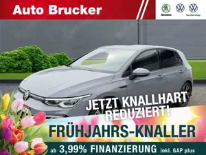 Volkswagen Golf VIII R-Line 1.5 TSI LED-PLUS+NAVI+LRH+3-ZONEN-KLIM