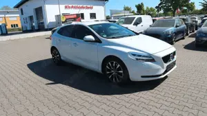Volvo V40 T3 Geartronic Momentum*Navi*Kamera*