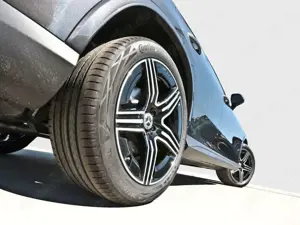 Mercedes-Benz GLC 220 d 4MATIC Coupé AMG Night Distronic 360° Bild 5