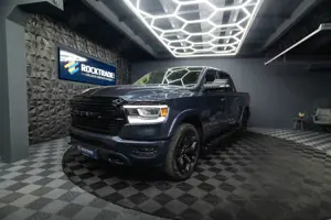 Dodge RAM 5.7 V8 HEMI 4x4 NIGHT-Paket LARAMIE 22 Zoll