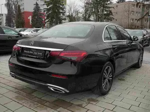 Mercedes-Benz E 300 Limousine Avantgarde+MultiBeam+Ambiente+DAB Bild 3
