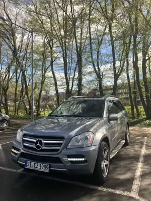 Mercedes-Benz GL 350 BlueTEC 4Matic 7G-TRONIC