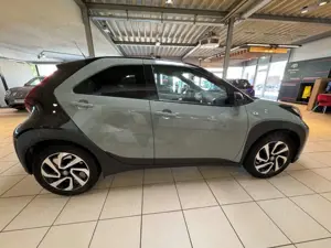 Toyota Aygo X Teamplayer / CarPlay  Android Auto / Sitzheizung Bild 5
