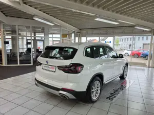 BMW X3 xDrive 20d AUT./LED/CAM/DAB/LIVE COCKPIT Bild 3