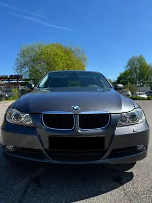 BMW 320 320d DPF Touring Aut. Tuv 02.2028