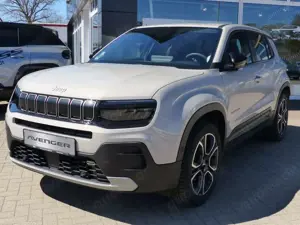 Jeep Avenger Altitude LED Assistenzpaket 18 Zoll