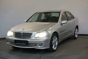 Mercedes-Benz C 200 Lim Kompressor AT el.Sitze Navi Tempo