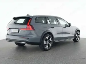 Volvo V60 CC B4 Diesel AWD Ultimate 18"+360°+WINTER-PA Bild 2