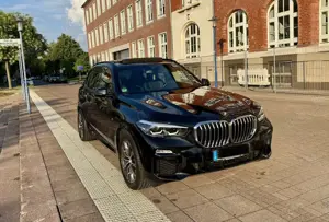 BMW X5 X5 30d M-Paket PANO/GESTIK/ALARM/360°/KEYLESS