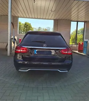 Mercedes-Benz C 200 d T 9G-TRONIC Avantgarde Bild 3