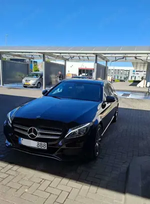 Mercedes-Benz C 200 d T 9G-TRONIC Avantgarde Bild 2