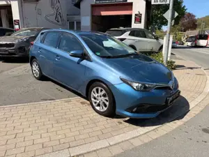 Toyota Auris Edition-S Klimautomatik,R.Kamera,Neu Tüv Bild 4
