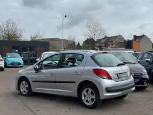 Peugeot 207 Urban Move 1.4l Pano/Klima/HU neu Bild 3