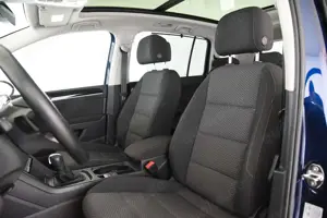 Volkswagen Touran 2.0 TDI Comfortline DSG ACC LED 7 Sitzer Bild 5