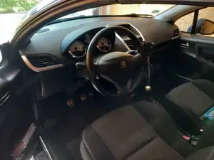 Peugeot 207 Bild 3