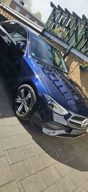 Mercedes-Benz C 180 9G-TRONIC Avantgarde Bild 2