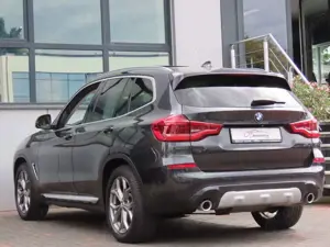 BMW X3 xDrive20d Autom. Leder Panorama Navigation Bild 3