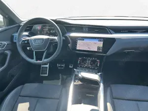 Audi Q8 e-tron 55 quattro S-LINE*NAVI-PLUS*MATRIX*HUD Bild 5