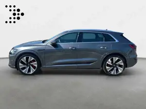Audi Q8 e-tron 55 quattro S-LINE*NAVI-PLUS*MATRIX*HUD Bild 3