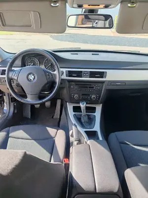 BMW 318 318i Touring Bild 5