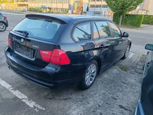 BMW 318 318i Touring Bild 3