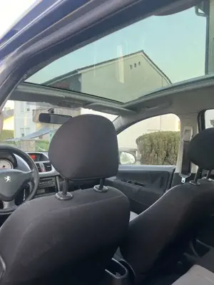 Peugeot 206 Bild 5