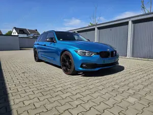 BMW 320 320d Touring Aut. Sport Line