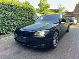 BMW 750