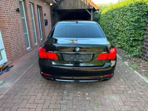 BMW 750 Bild 5