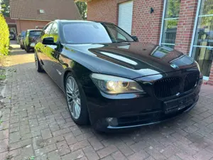 BMW 750 Bild 3
