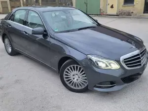 Mercedes-Benz E 220 E-Klasse Diesel CDI DPF BlueEFFICIENCY 7G-TRONIC Avantgarde