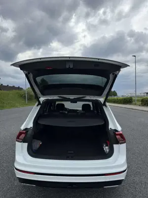 Volkswagen Tiguan Allspace 2.0 TSI DSG 4MOTION R-Line Bild 4