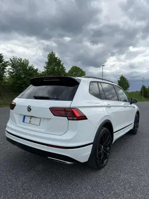 Volkswagen Tiguan Allspace 2.0 TSI DSG 4MOTION R-Line Bild 5