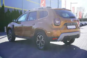 Dacia Duster II 1.3 TCE Celebration Navi 360° AHK PDC Bild 3
