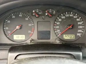 Volkswagen Passat Variant 1.8 5V Turbo Bild 4