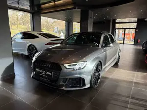 Audi RS3 Lim. 2.5 TFSI quattro*Pano*RS-Sitze*BO*ACC