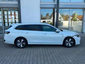 Volkswagen Passat Variant Elegance/ IQ DRIVE/ Apple CarPlay Bild 4
