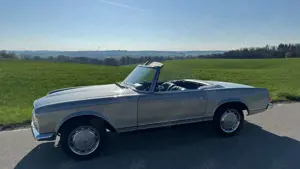 Mercedes-Benz SL 280 Pagode