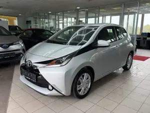 Toyota Others Aygo x-play Touch Klima Alu Kamera Bluetooth