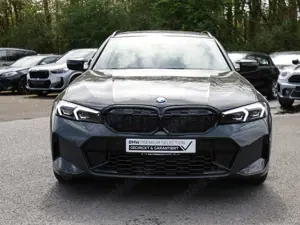 BMW 340 d Touring xDrive FACEL. PANO HUD 360° LED Bild 2