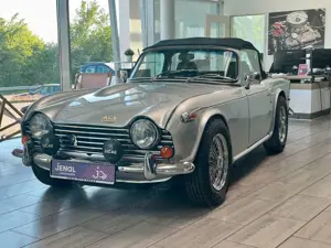 Triumph TR5