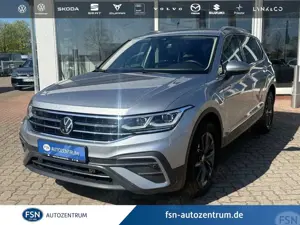 Volkswagen Tiguan Allspace 2.0 TDI DSG Matrix AHK RFK 7Sitze EasyOpen