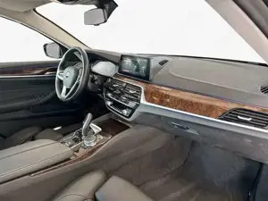 BMW 530 530i Aut. Luxury Line