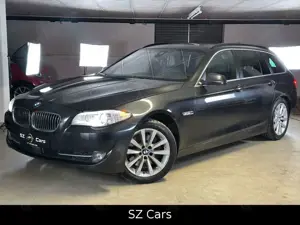 BMW 530 d Touring xDrive*PANO*LEDER*NAVI*AHK