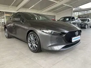 Mazda 3 2.0 M Hybrid Selection i-Activ 18" LED, PDC, Navi