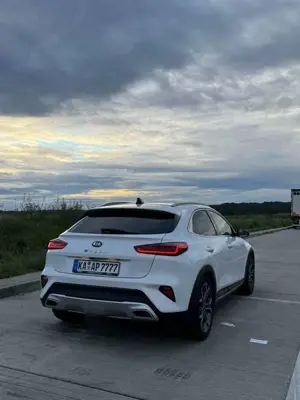 Kia XCeed 1.6 T-GDI OPF DCT7 PLATINUM EDITION