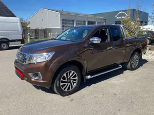 Nissan Navara NP300 King Cab 4x4 *360°Kamera*Xenon*SHZ*