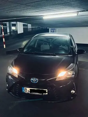 Toyota Yaris Yaris Hybrid 1.5 VVT-i Selection
